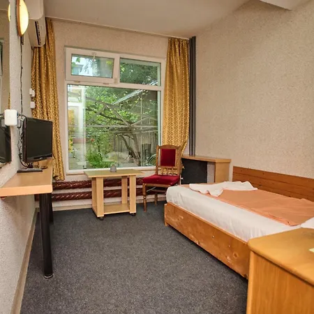 Neon Guest 3* Szumen