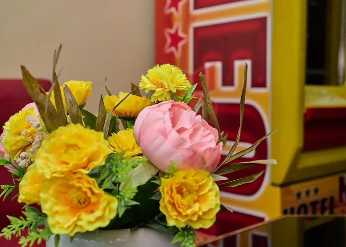 Neon Guest Gasthof Schumen